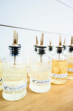 Load image into Gallery viewer, Sip & Pour