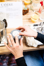 Load image into Gallery viewer, Sip & Pour